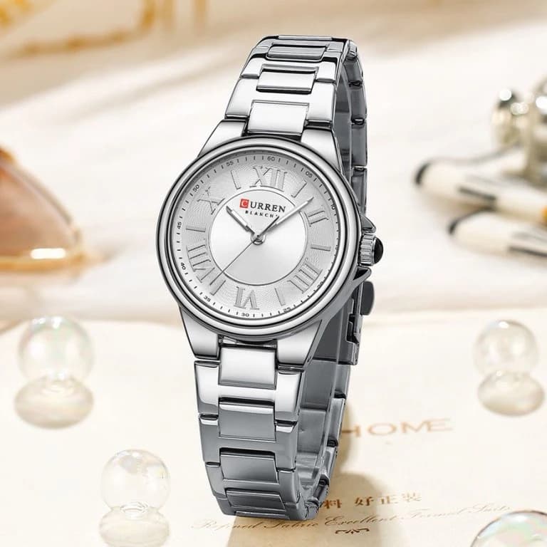 Montre tendance femme Curren bracelet en acier water resistant 30m