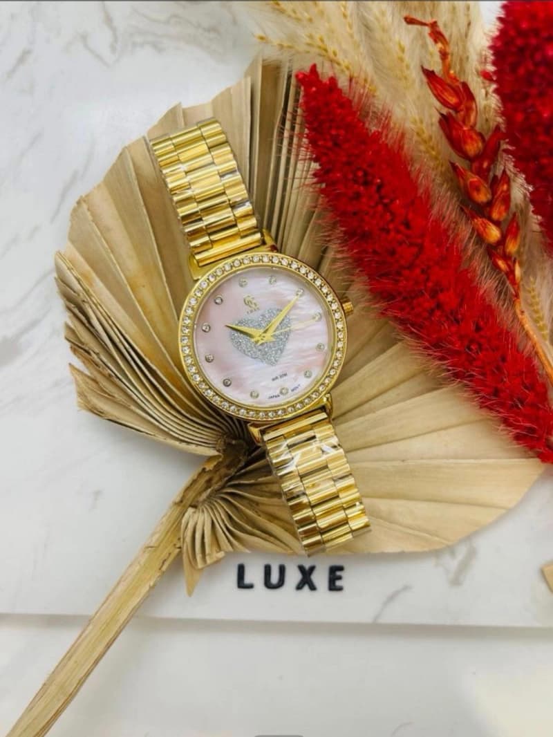 Montre Femme GGluxe couleur Doré 88038