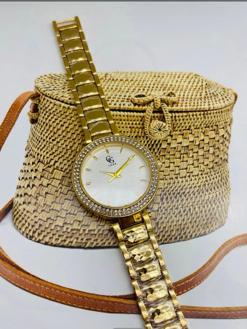 Montre Femme GGluxe couleur doré 210803