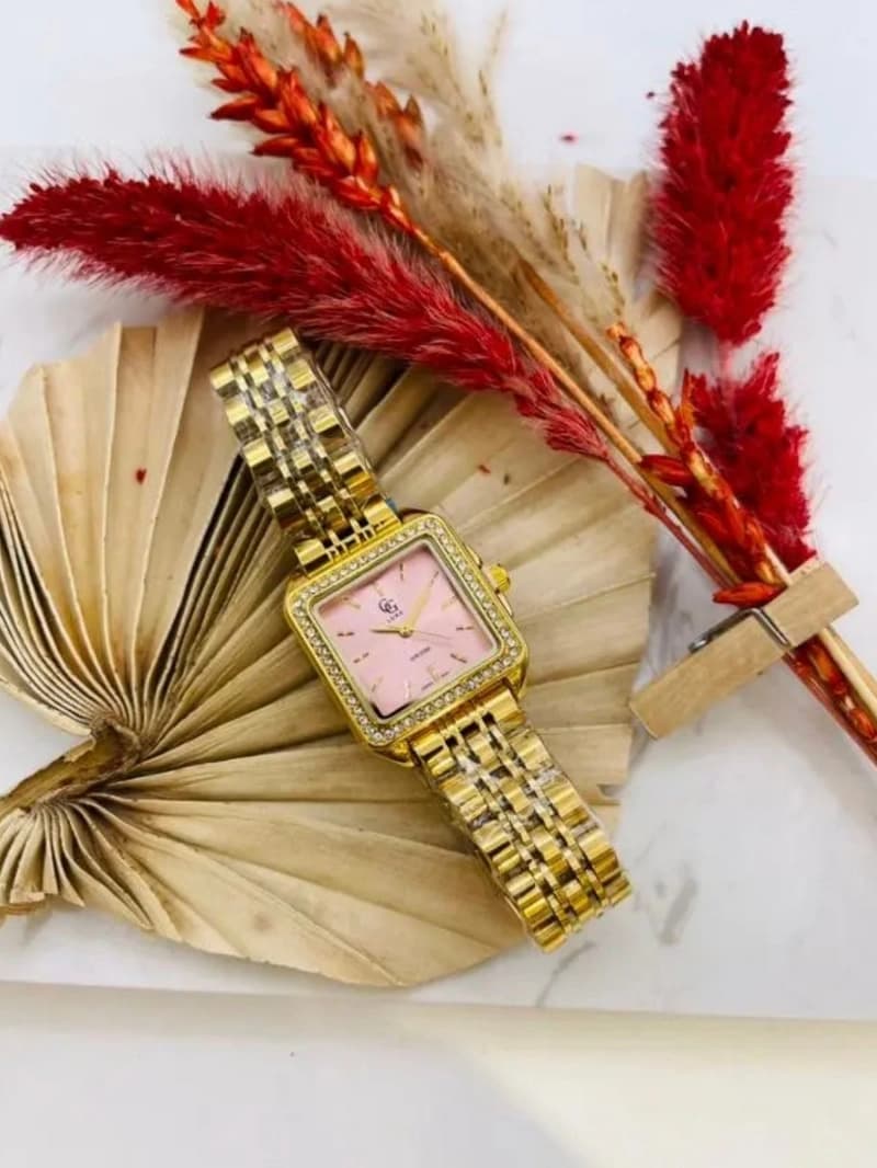 Montre Femme GG luxe 1754 or