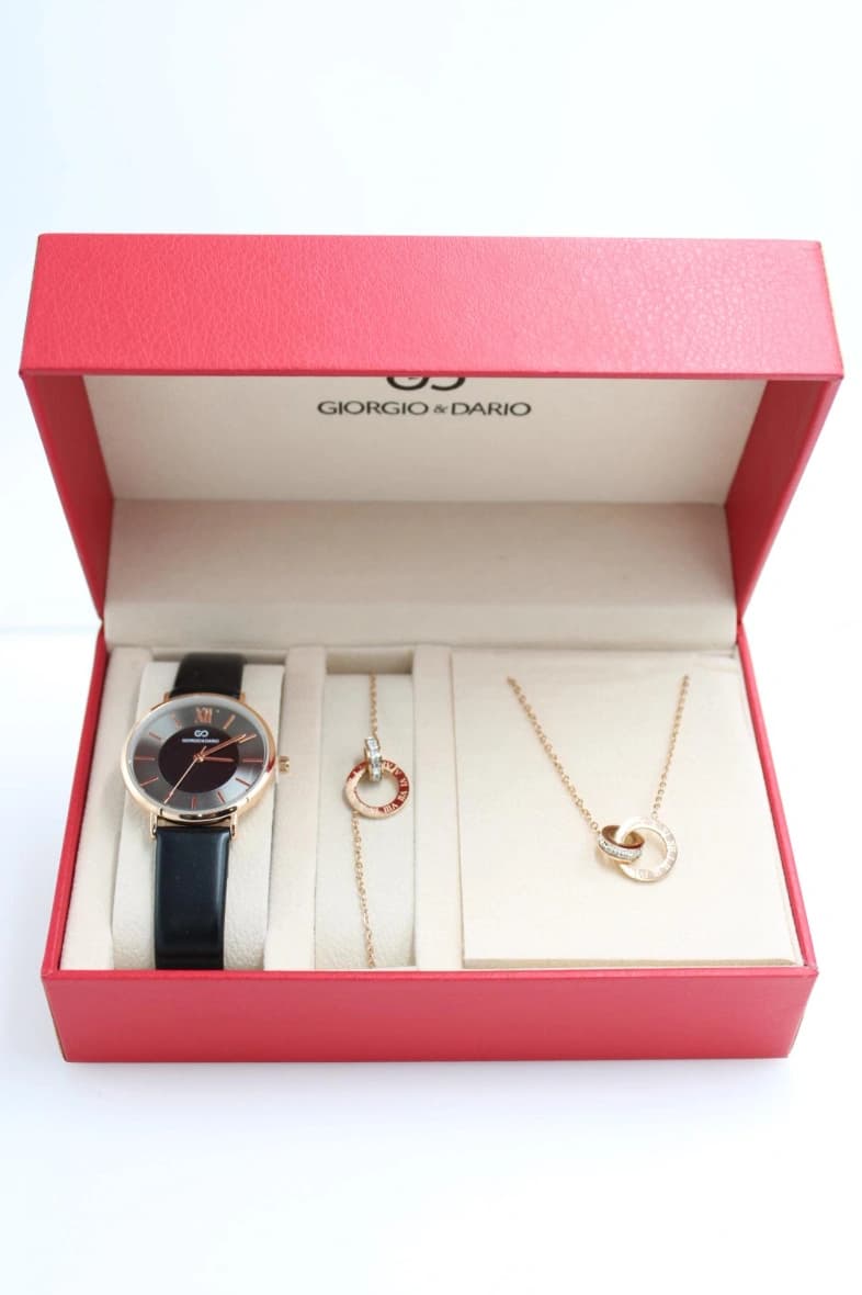 COFFRET FEMME AVEC PARURE ACIER