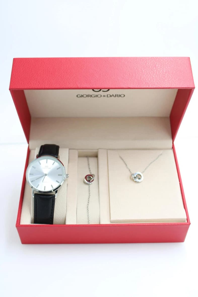 COFFRET FEMME AVEC PARURE ACIER