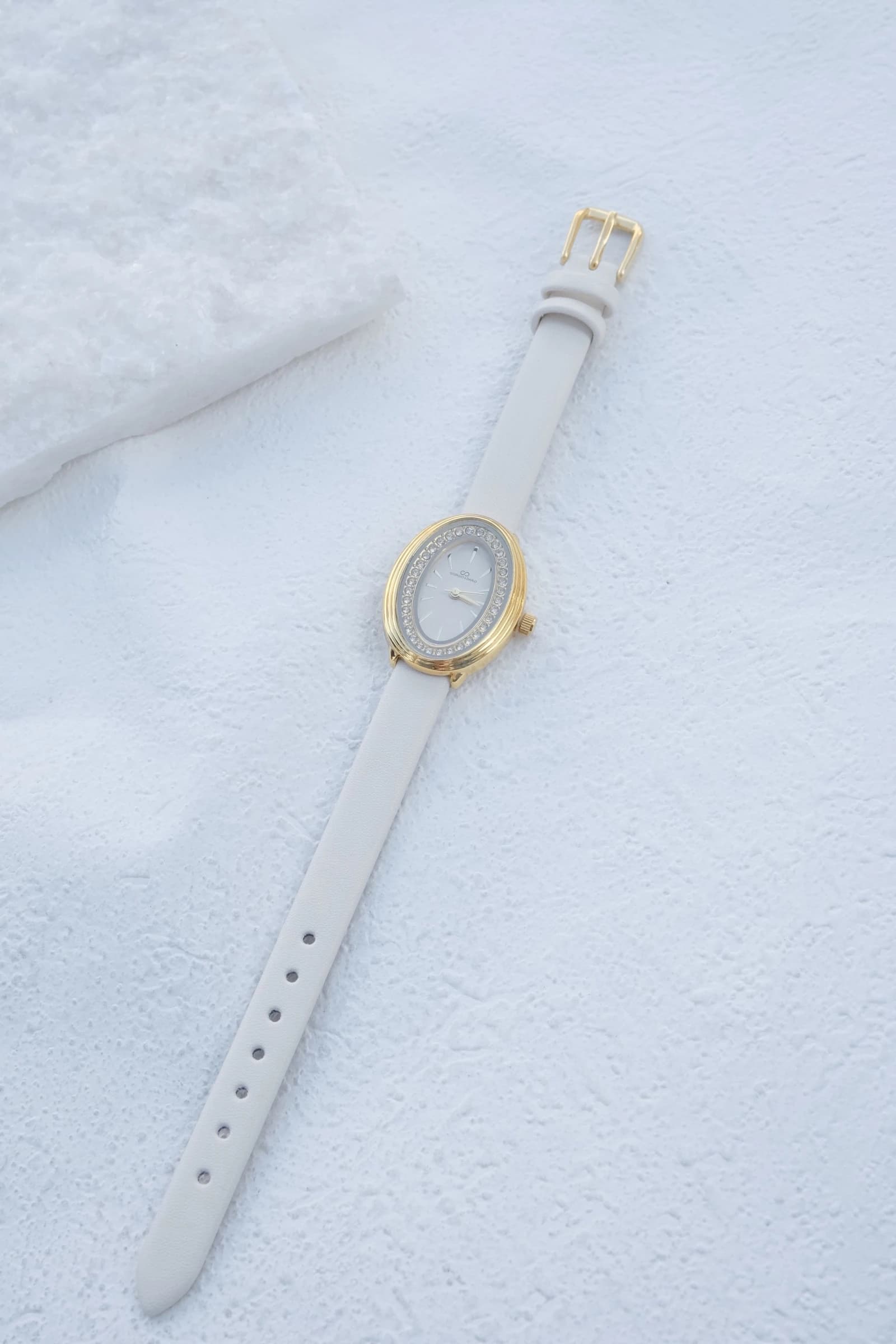 Montre femme tendance en similicuir Giorgio&Dario