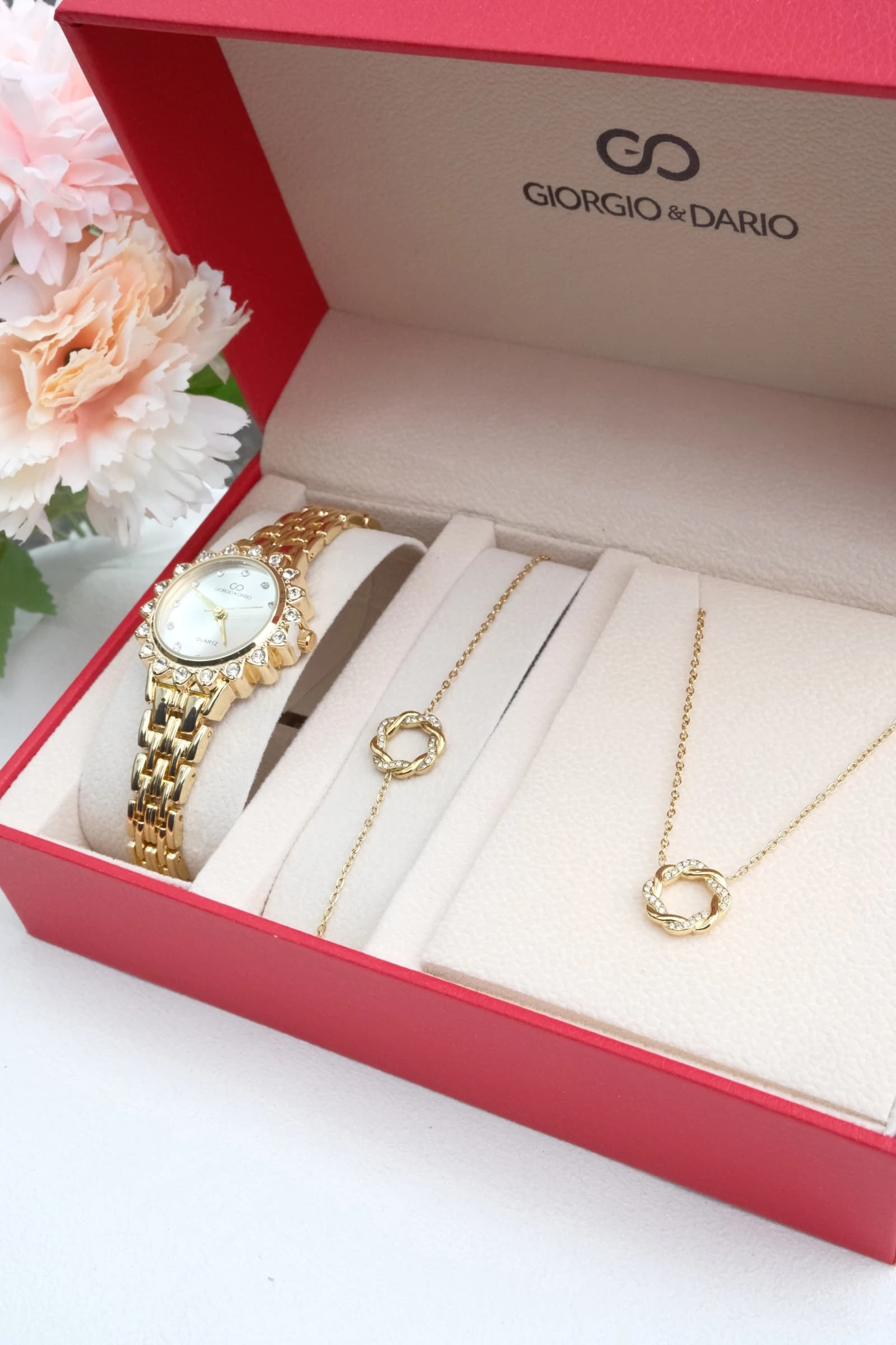 COFFRET FEMME AVEC PARURE ACIER