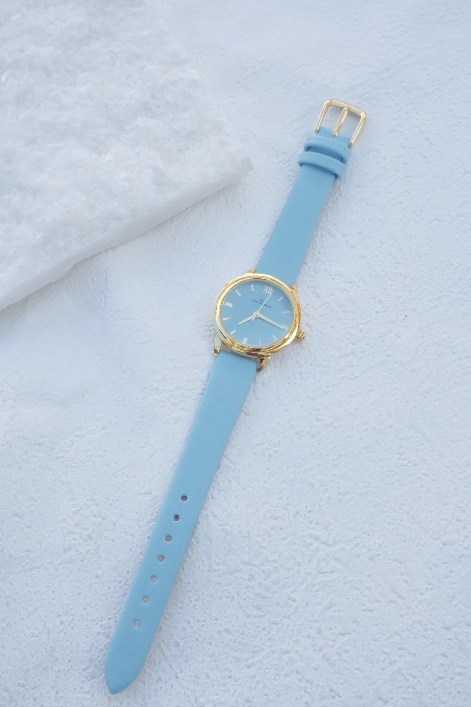 Montre femme tendance en similicuir Giorgio&Dario