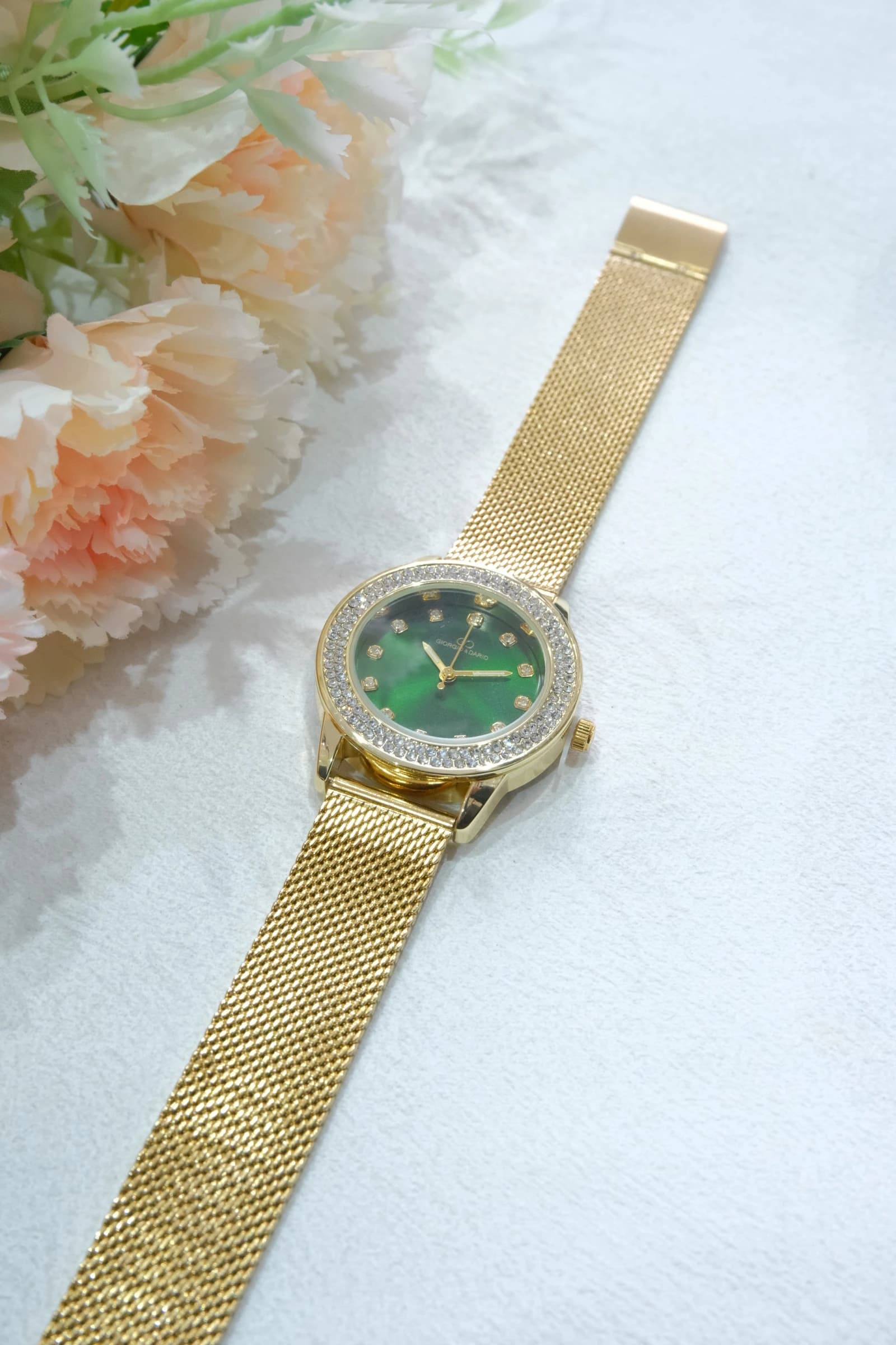 Montre femme G&D avec son bracelet en acier et réglable