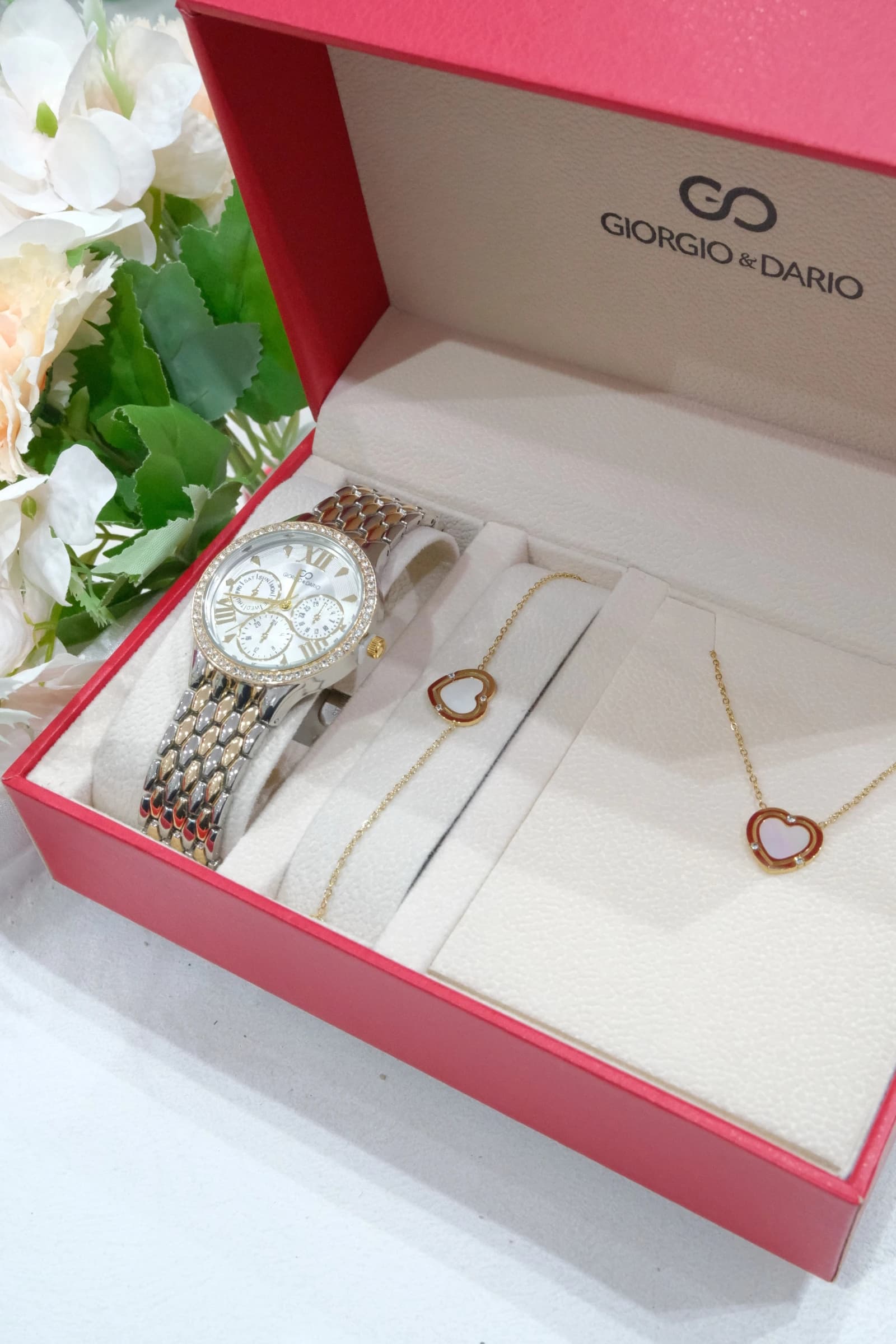 COFFRET FEMME AVEC PARURE ACIER