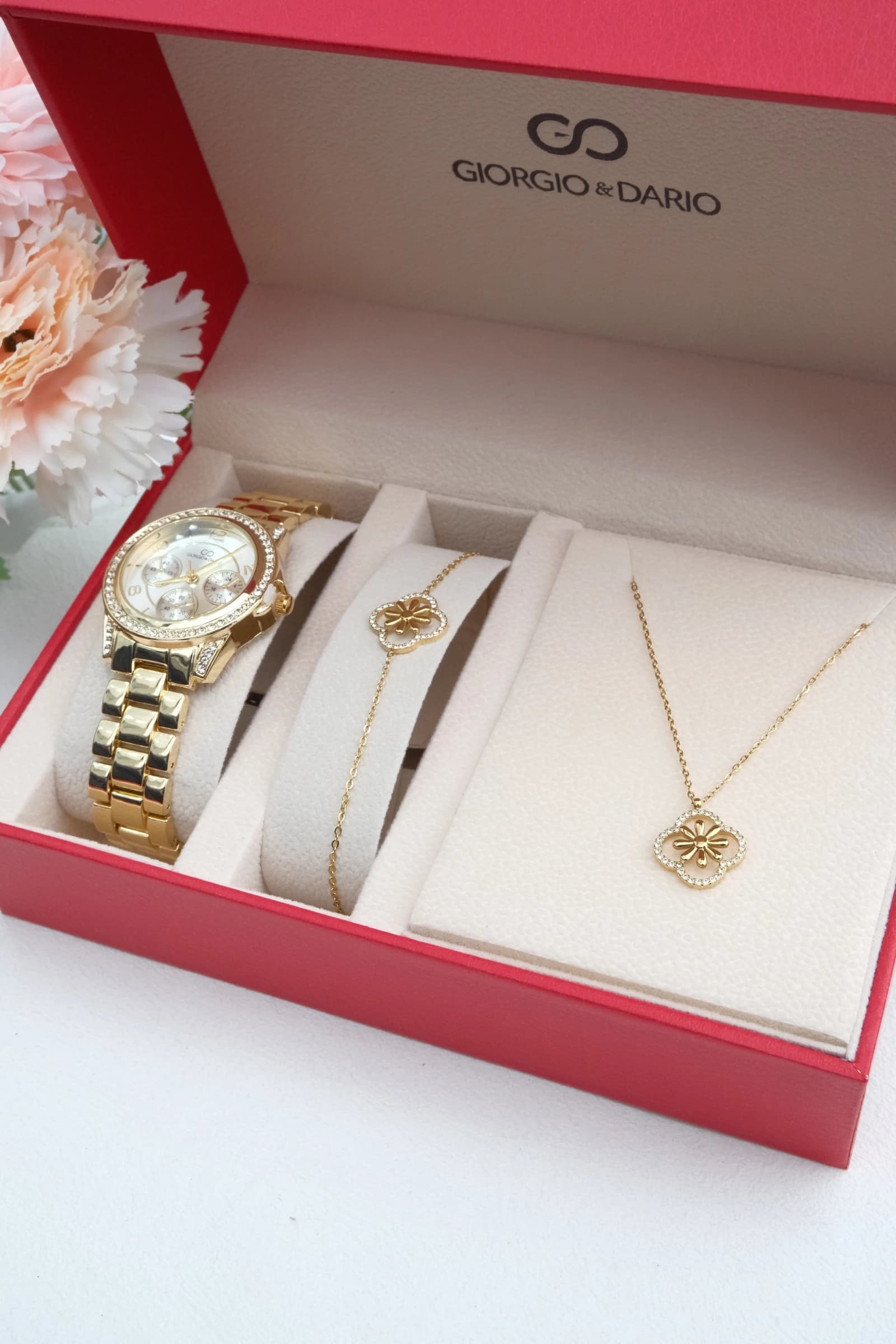 COFFRET FEMME AVEC PARURE ACIER