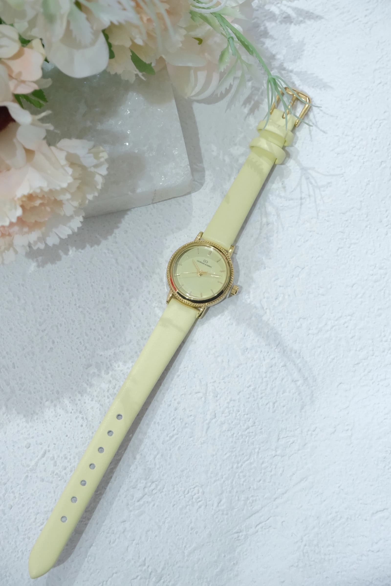 Montre femme tendance en similicuir Giorgio&Dario
