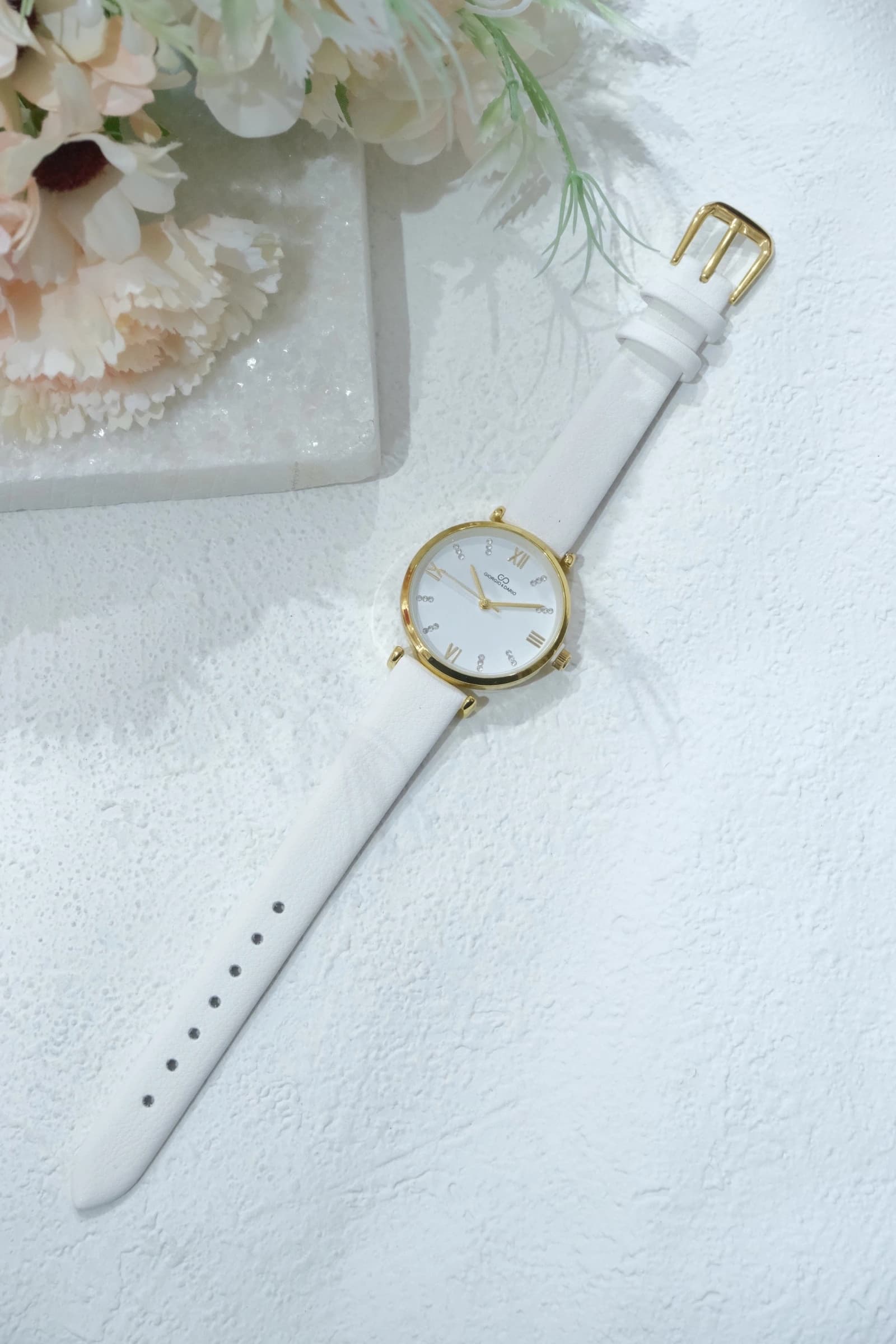 Montre femme tendance en similicuir Giorgio&Dario
