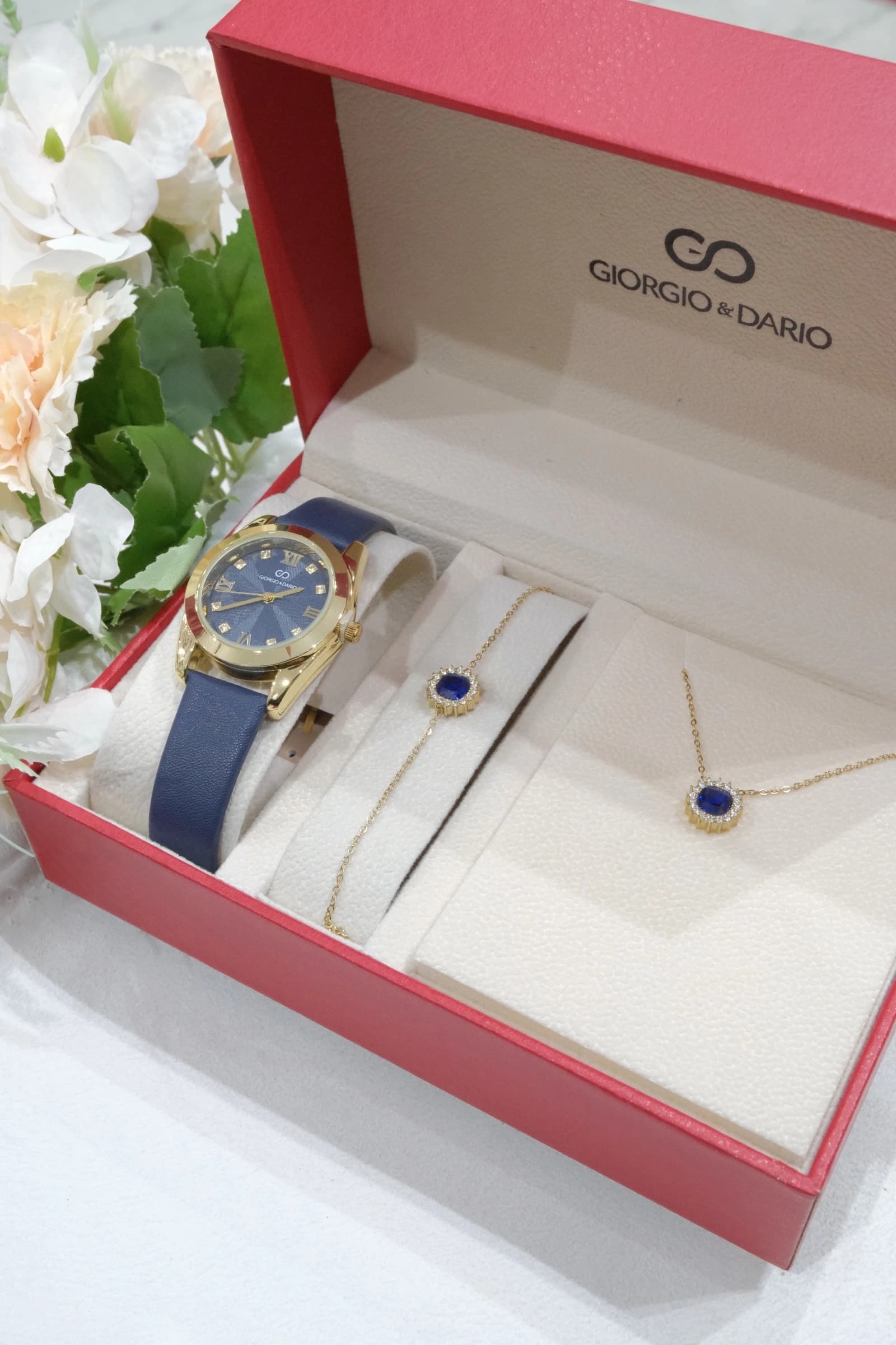 COFFRET FEMME AVEC PARURE ACIER