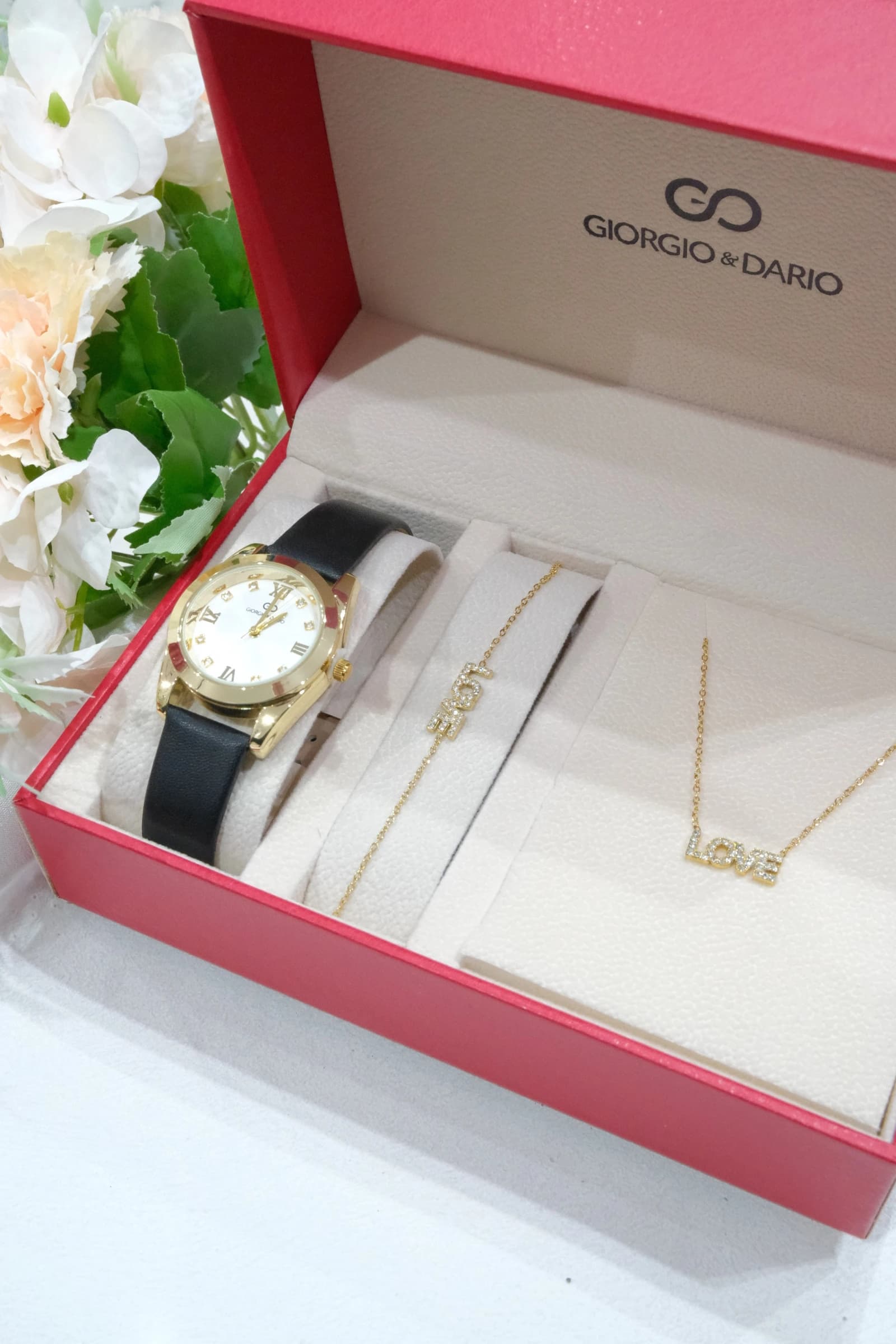 COFFRET FEMME AVEC PARURE ACIER