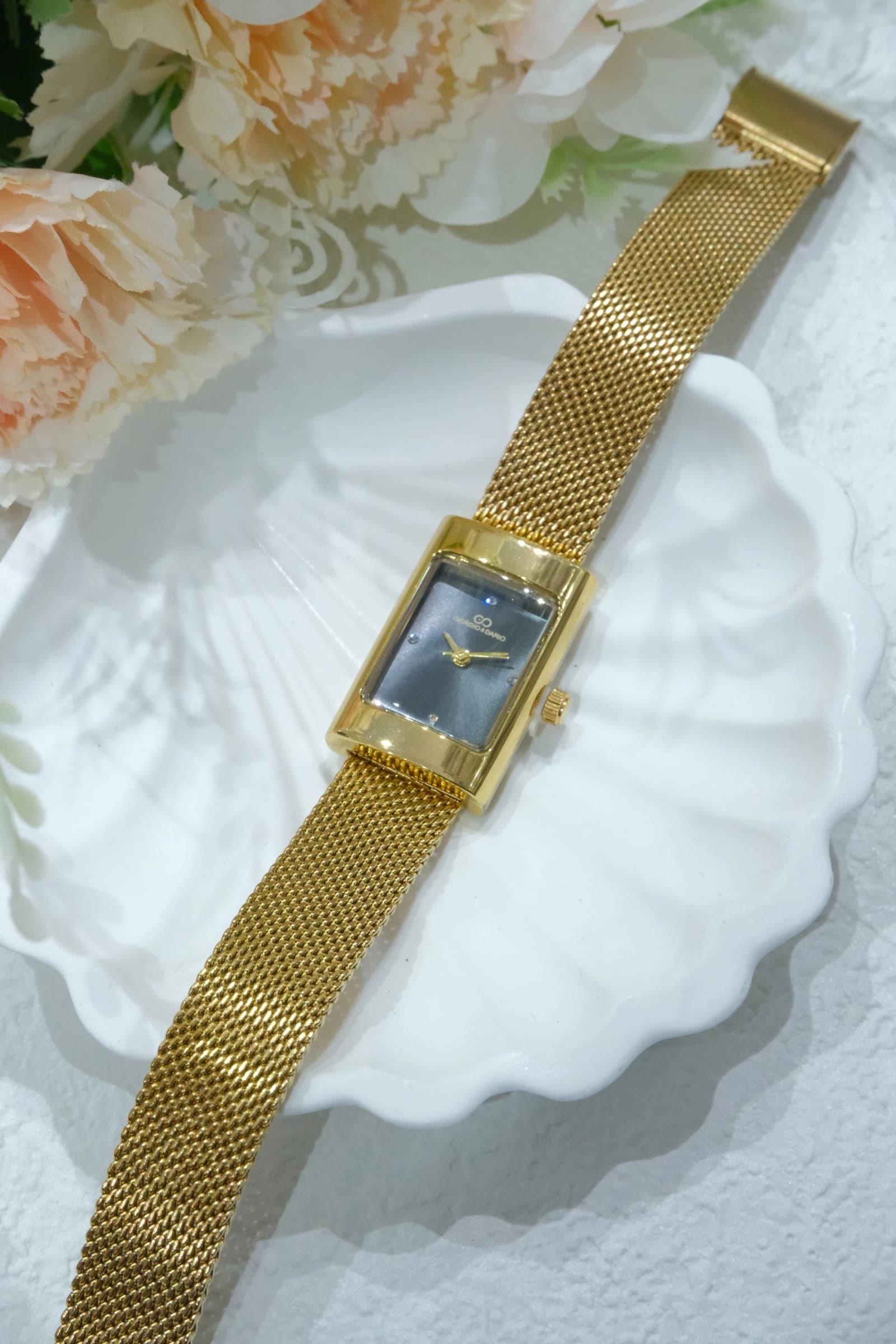 Montre femme G&D avec son bracelet en acier et réglable