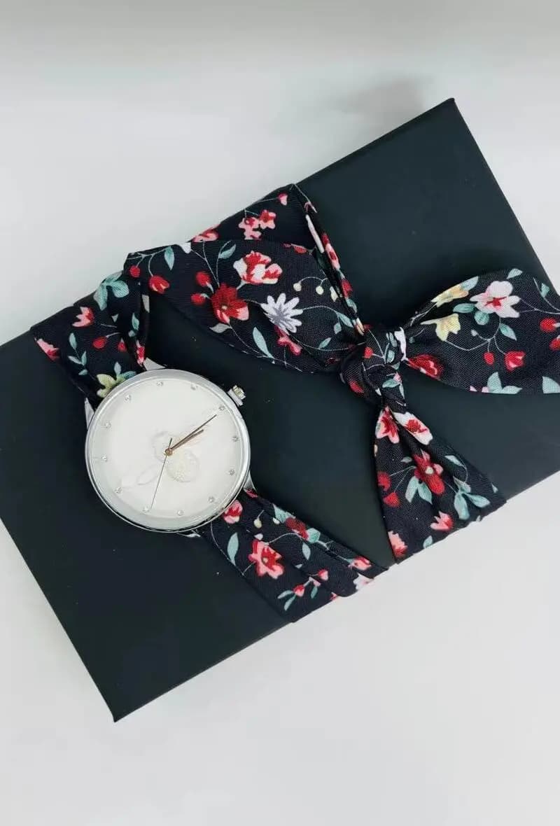 Montre foulard 90