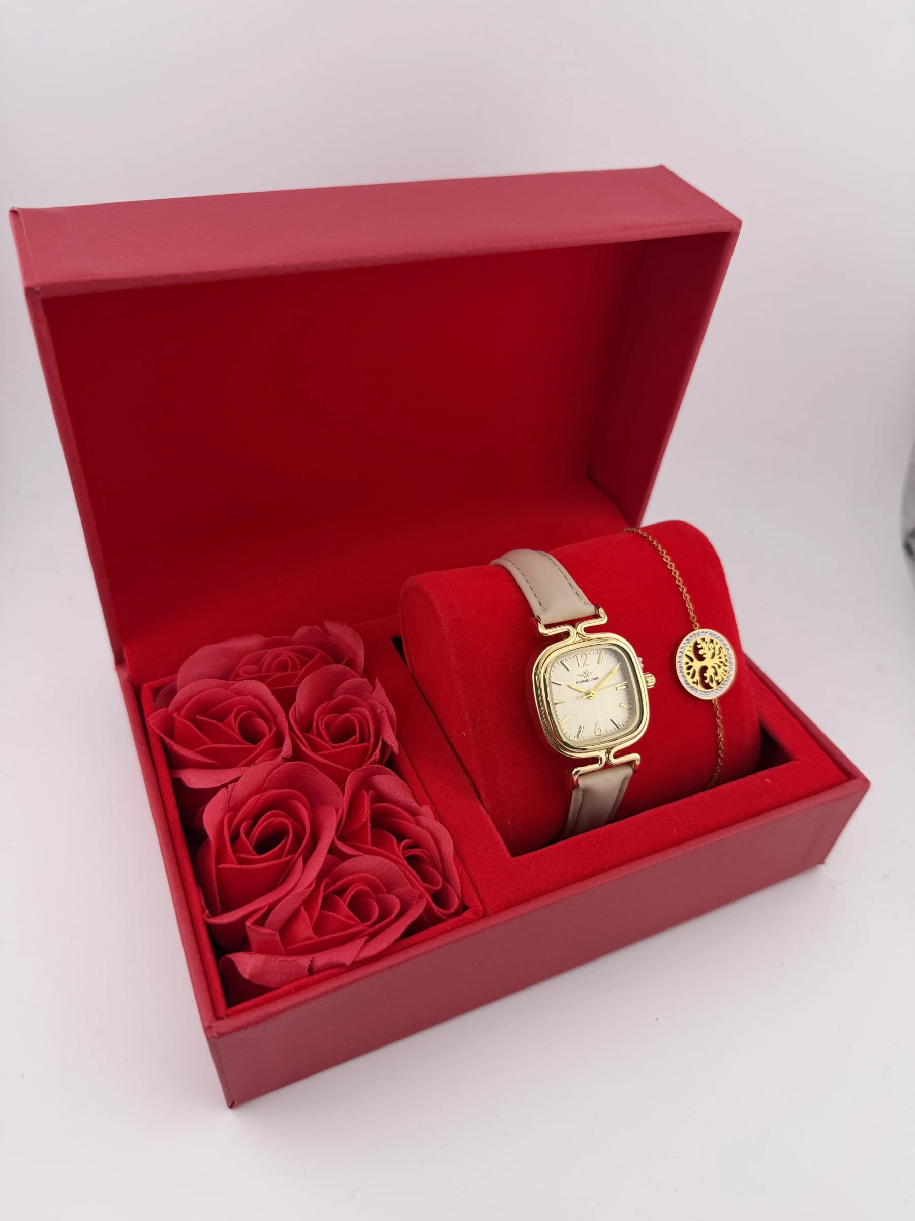 COFFRET ROSE KH240909
