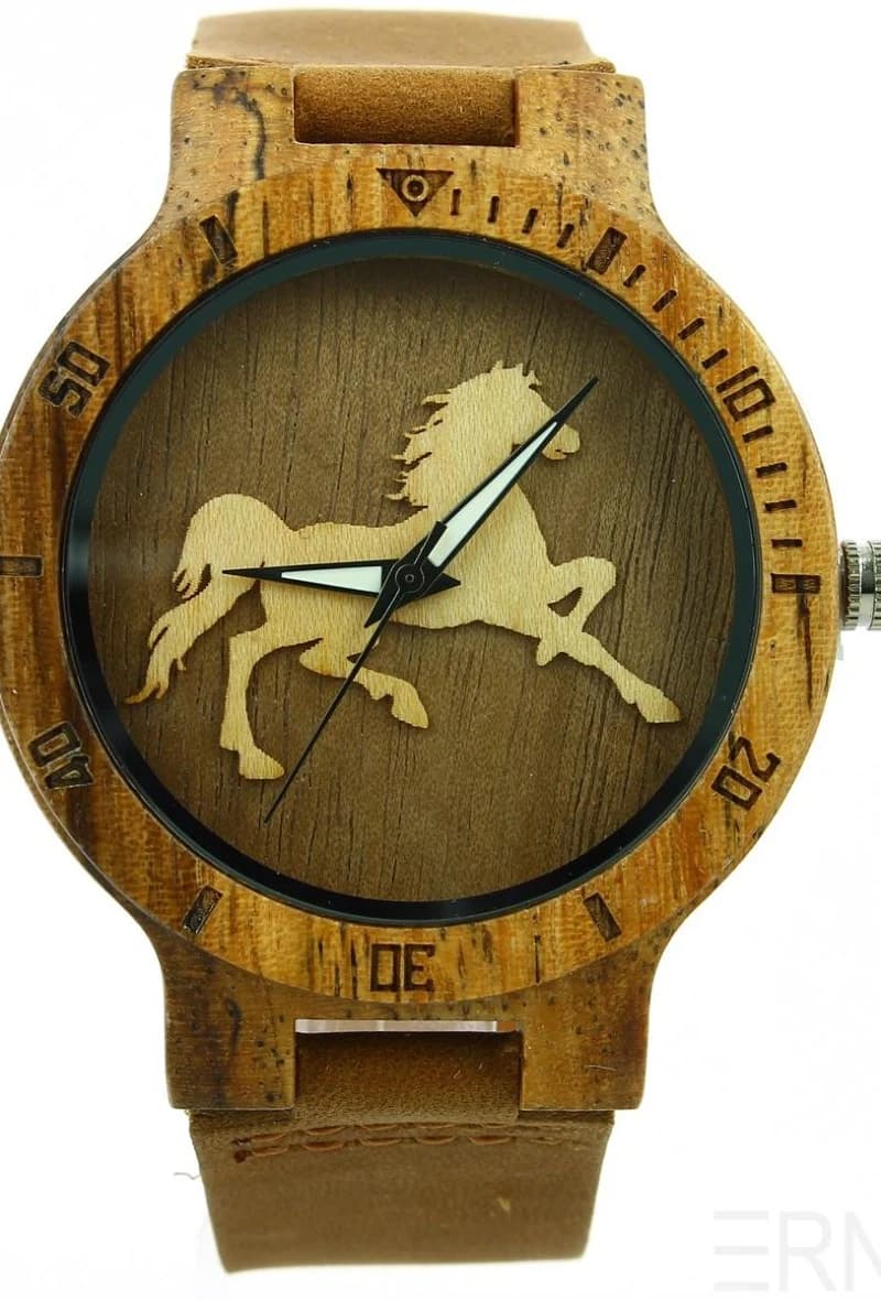 MONTRE EN BOIS