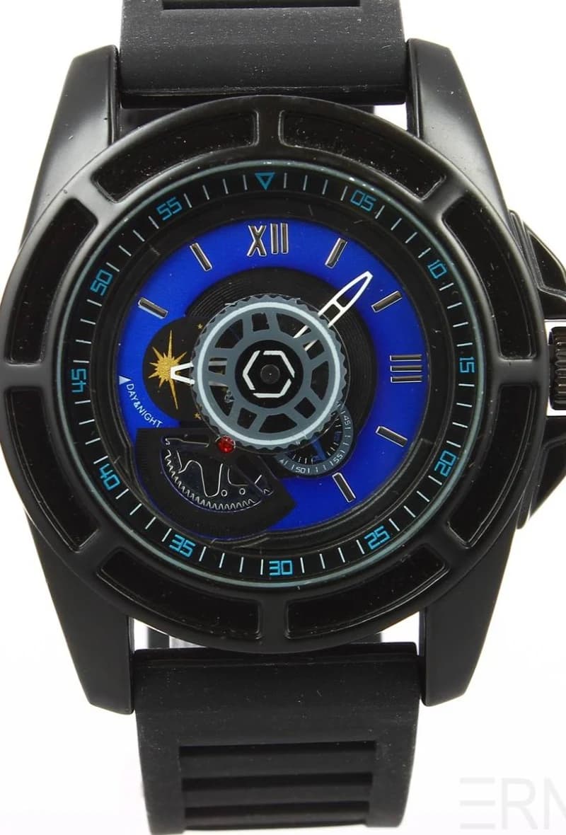 MONTRE ERNEST