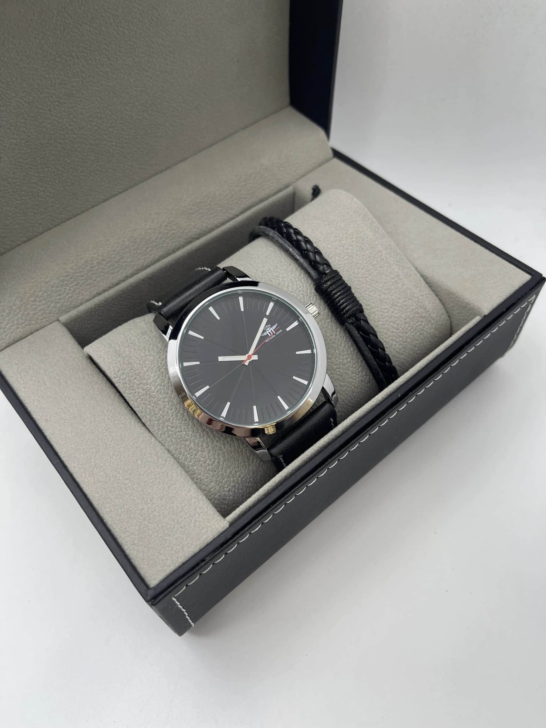 Coffret montre homme Michael John avec bijoux en acier