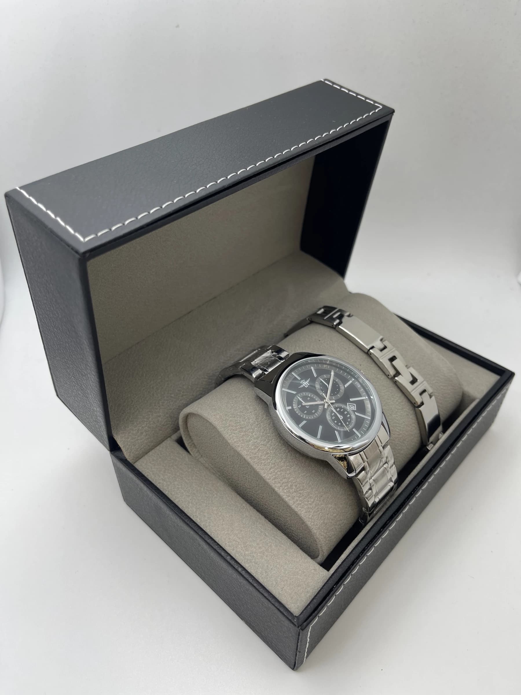 Coffret montre homme Michael John avec bijoux en acier