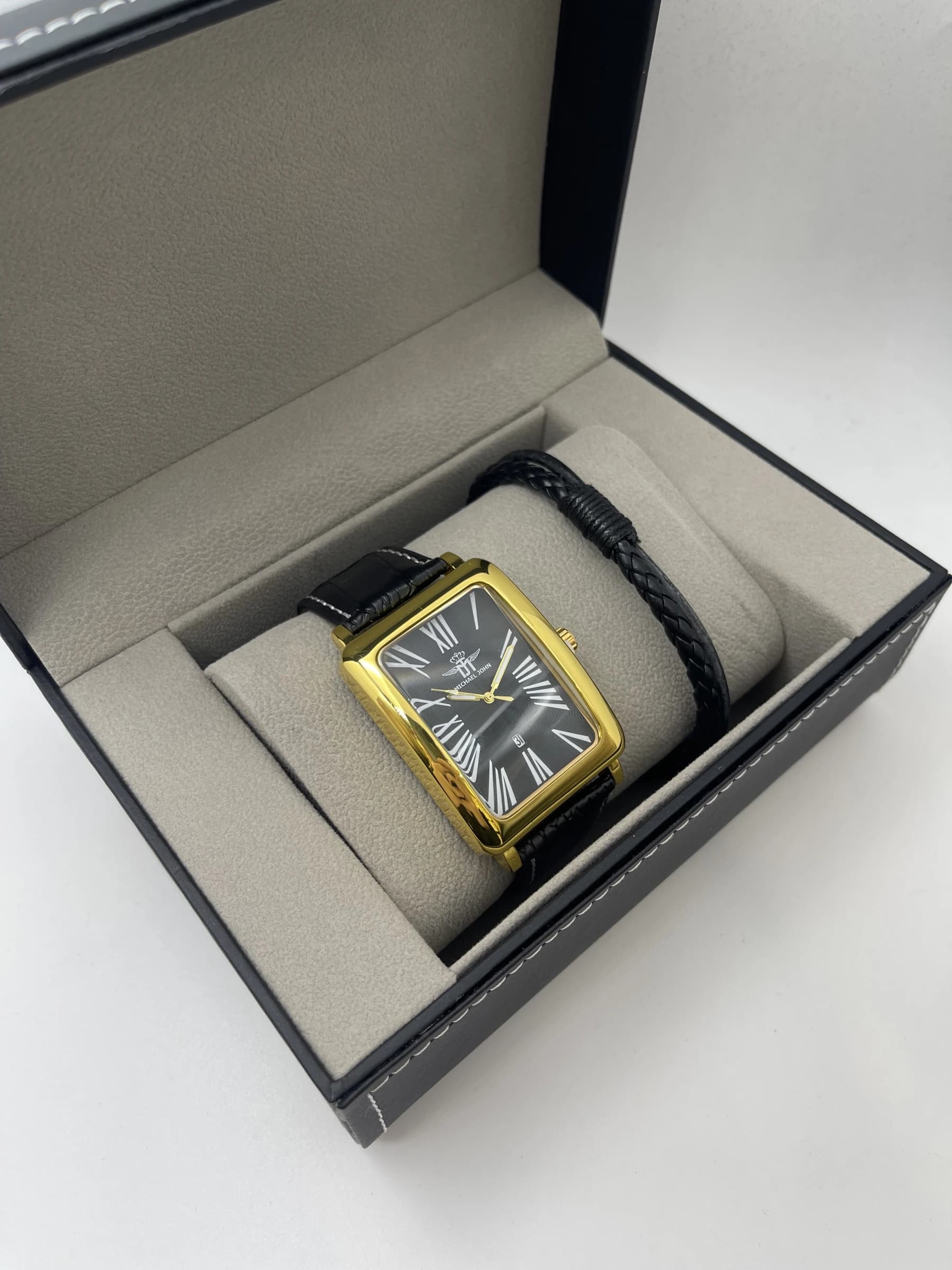 Coffret montre homme Michael John avec bijoux en acier